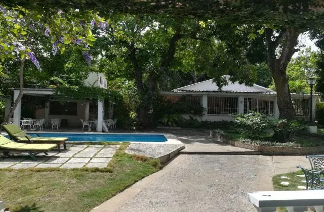 Hotel Villa Carolina Puerto Plata pool 2